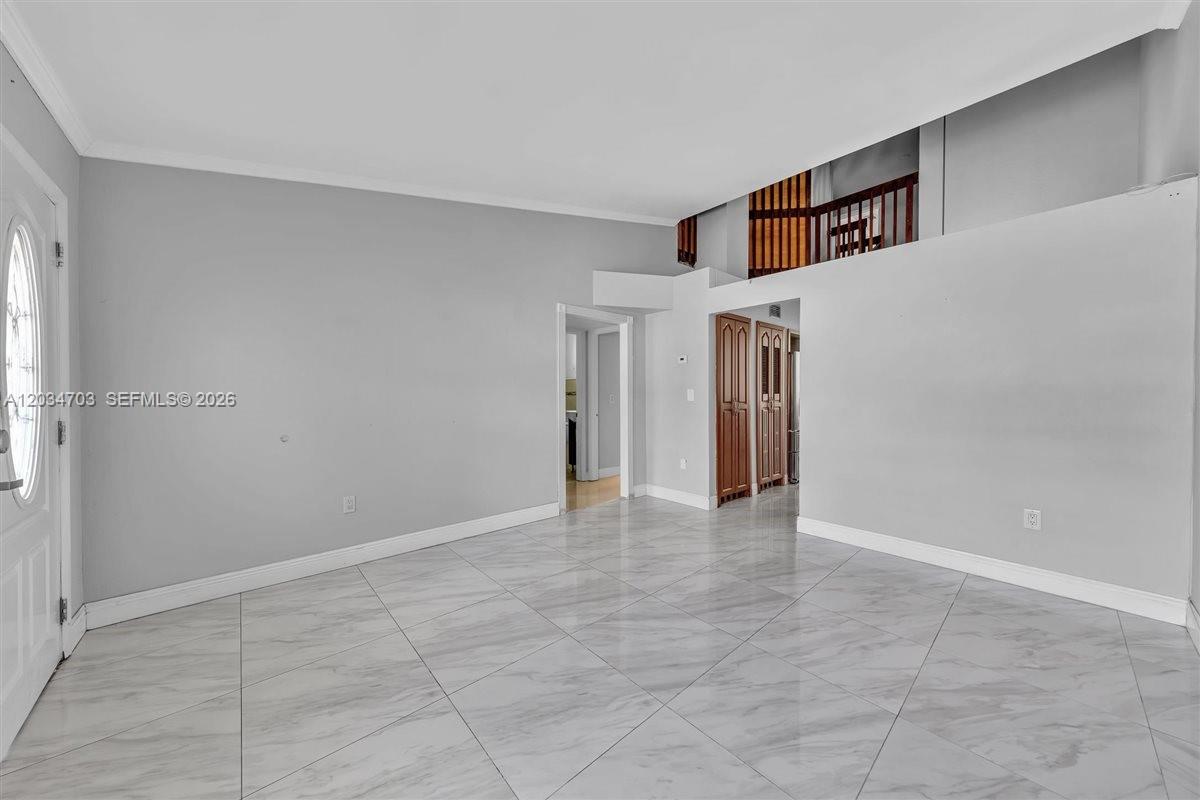 5445 W 27th Lane