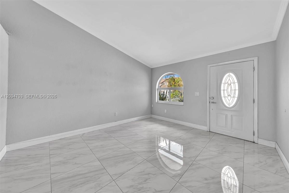 5445 W 27th Lane