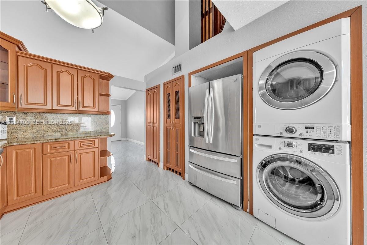 5445 W 27th Lane