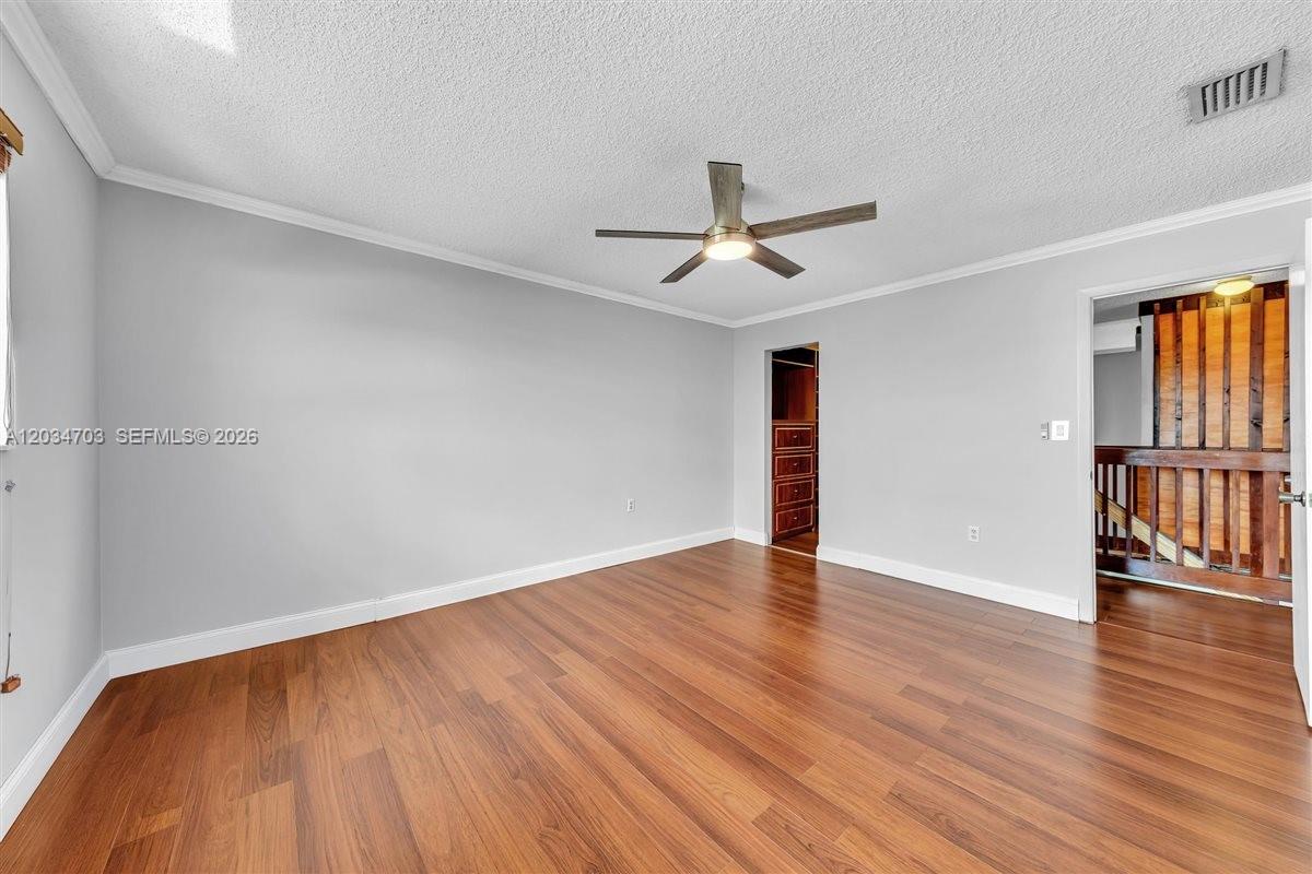 5445 W 27th Lane