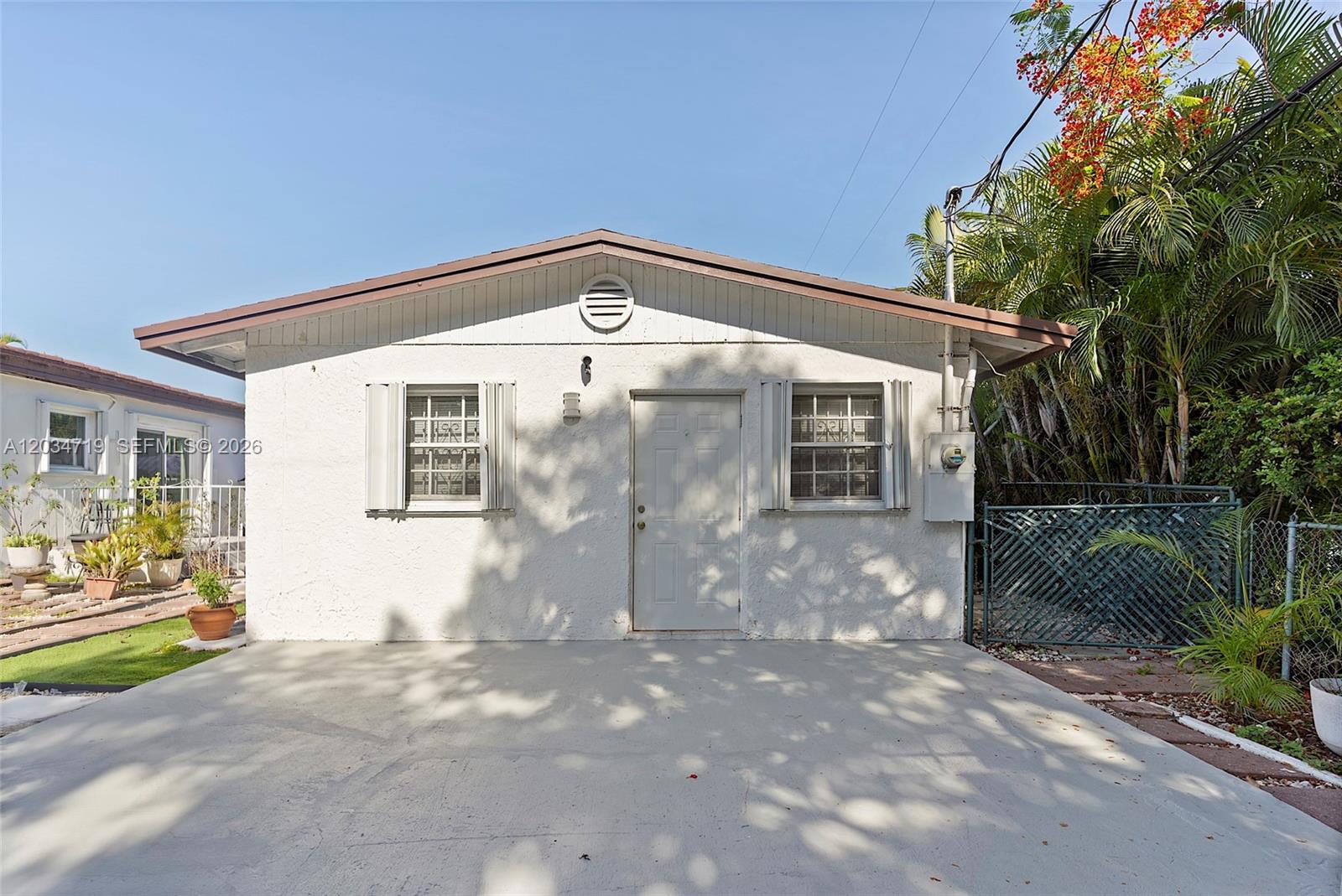 6801 SW 27th Street
