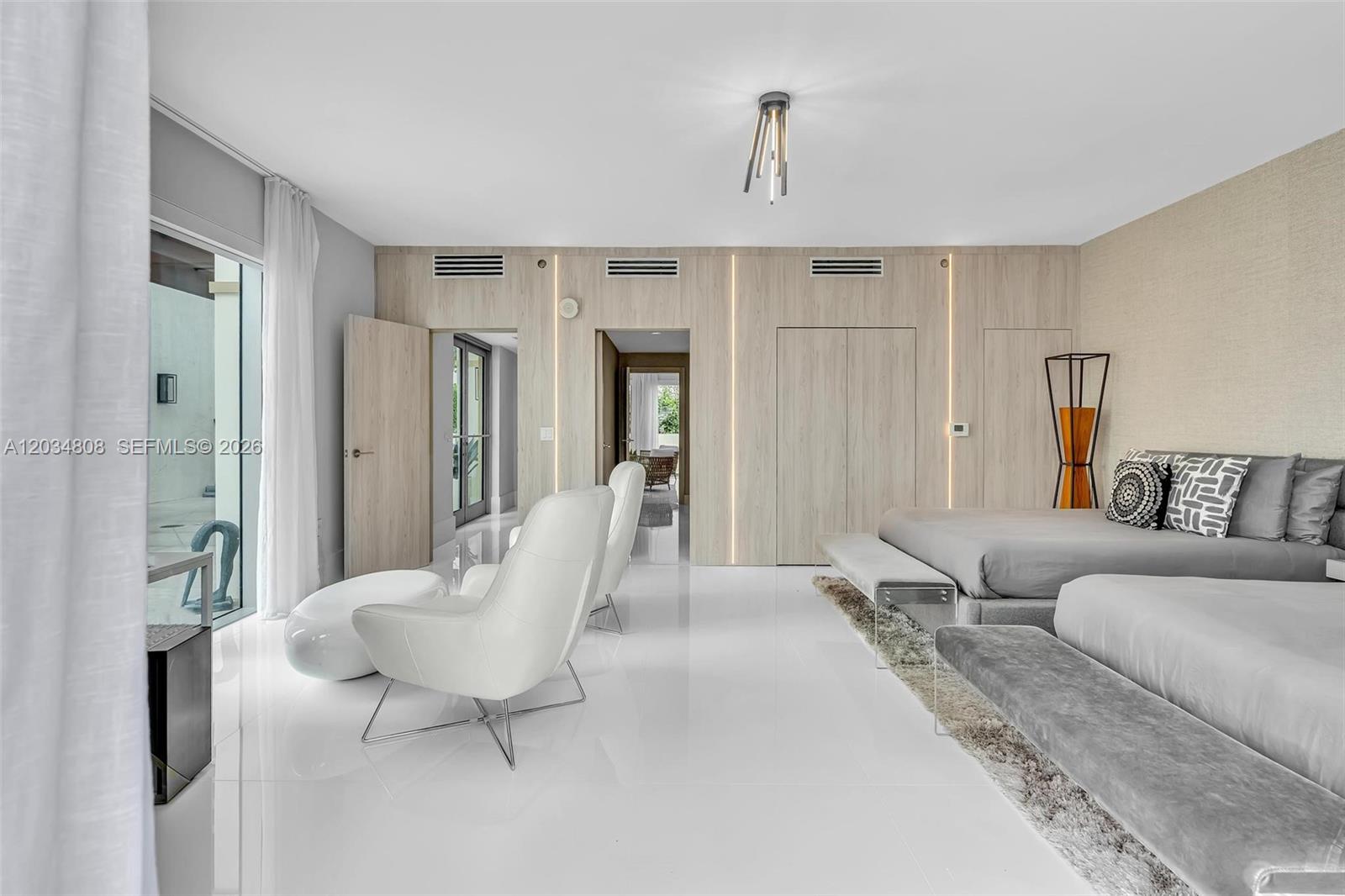 300 Sunny Isles Boulevard
