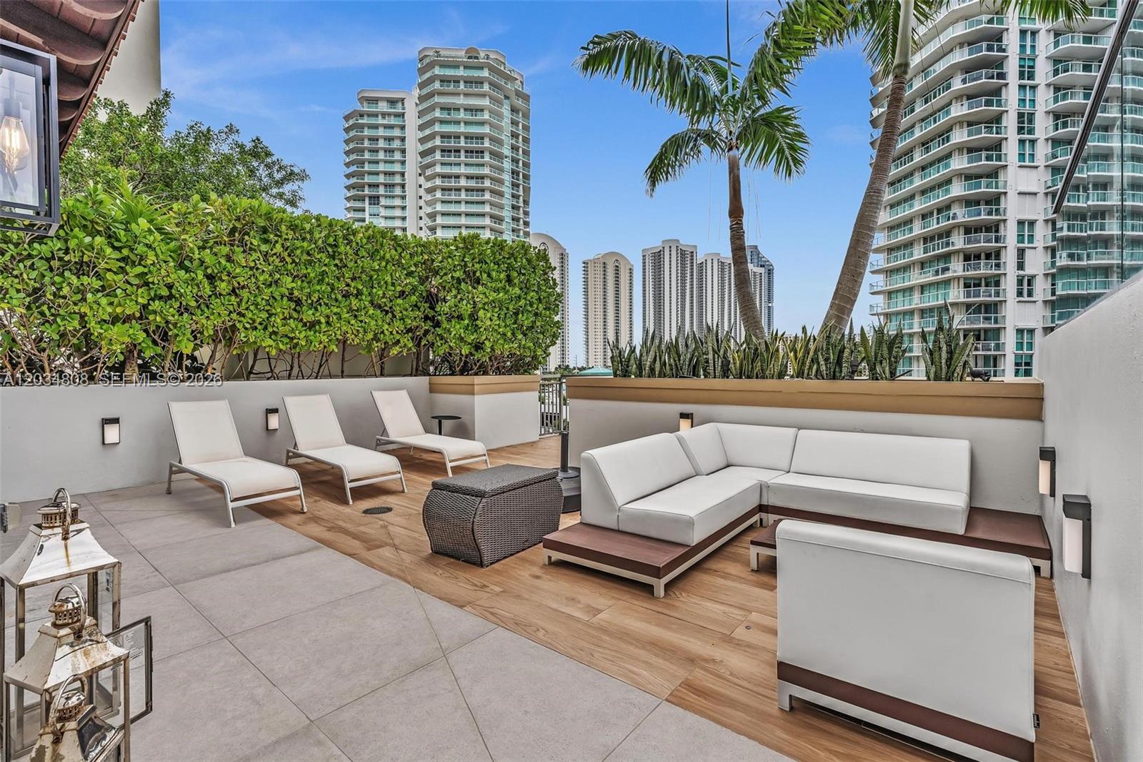 300 Sunny Isles Boulevard