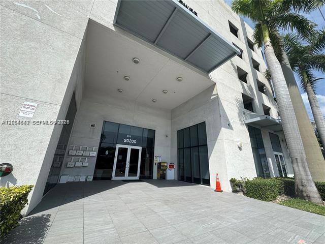 20200 W Dixie Highway