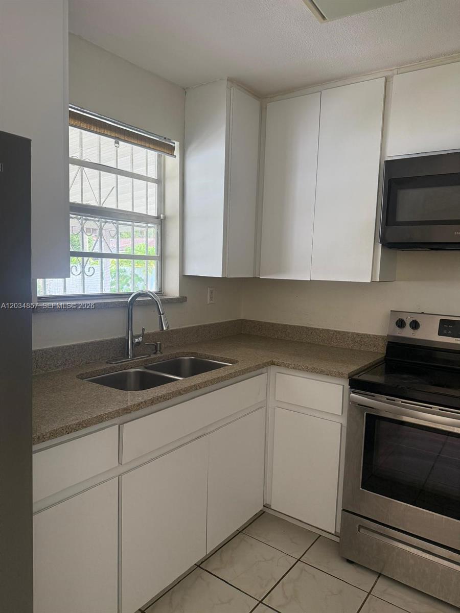 767 SW 5th Terrace