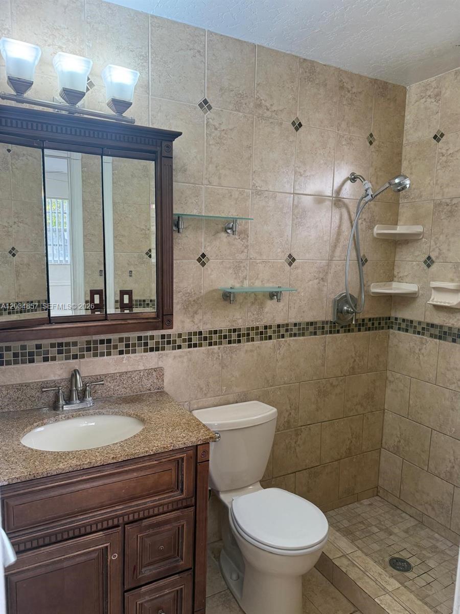 767 SW 5th Terrace