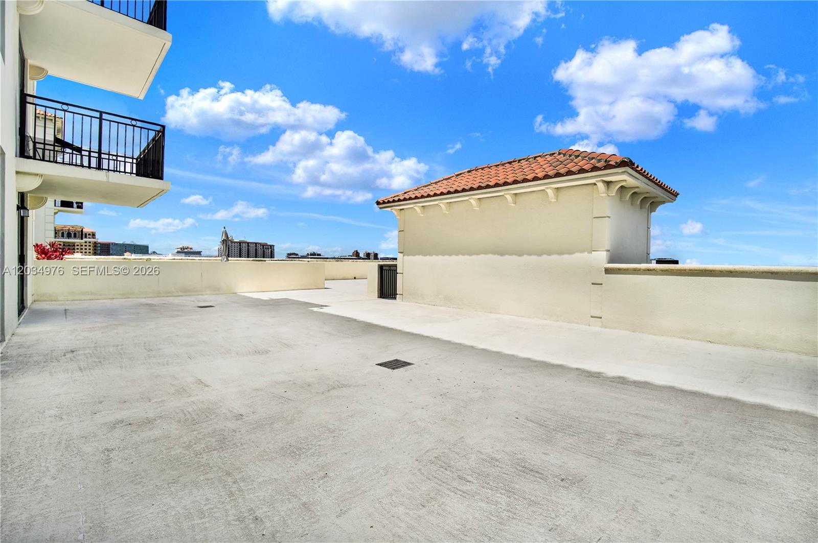 1300 Ponce De Leon Boulevard
