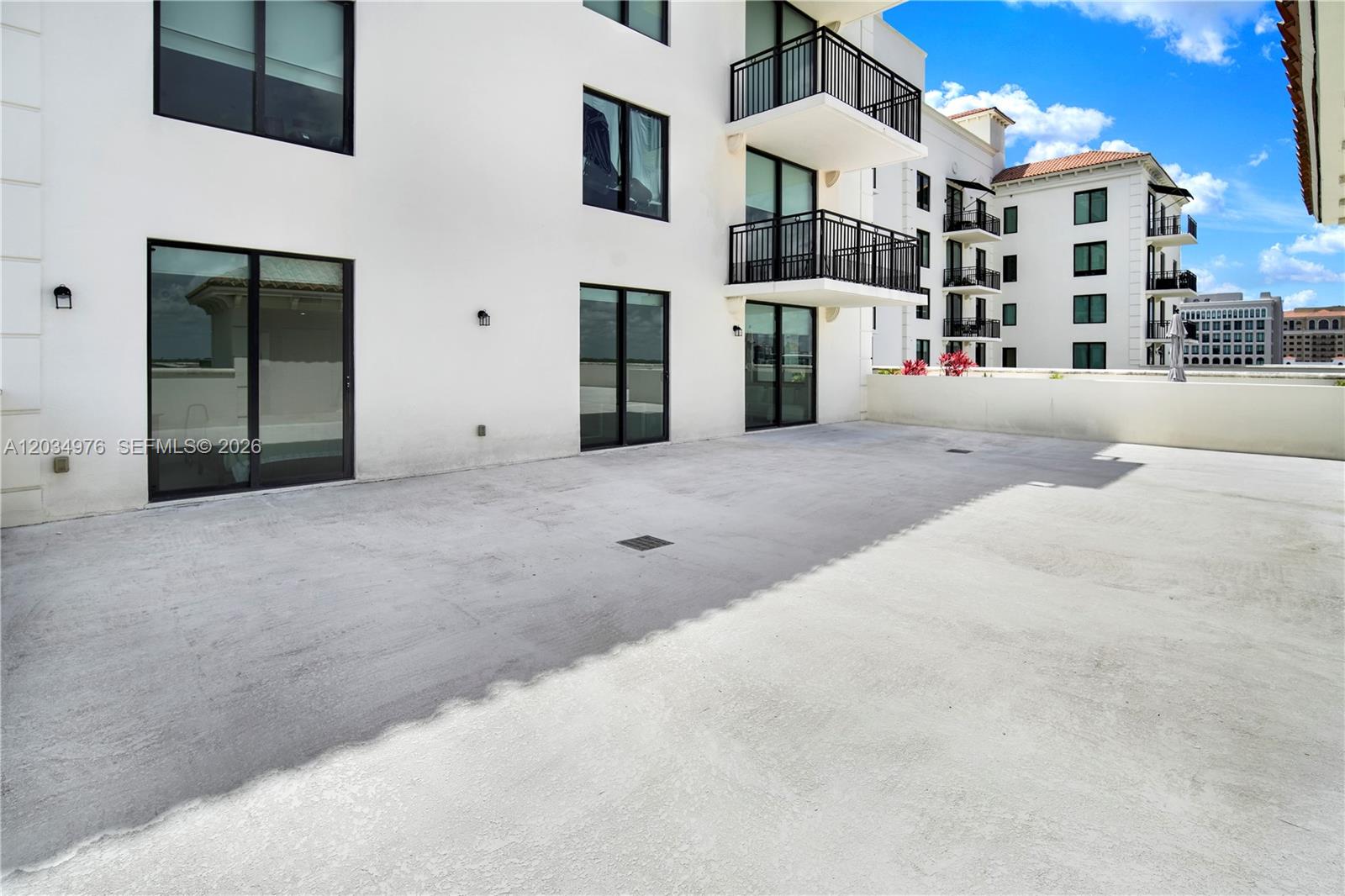 1300 Ponce De Leon Boulevard