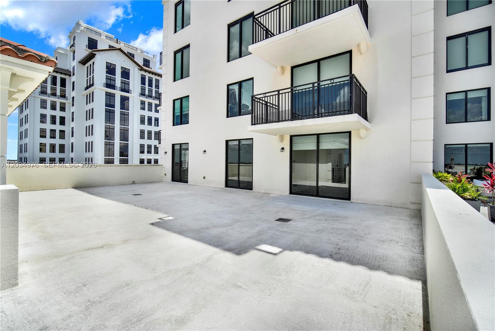 1300 Ponce De Leon Boulevard