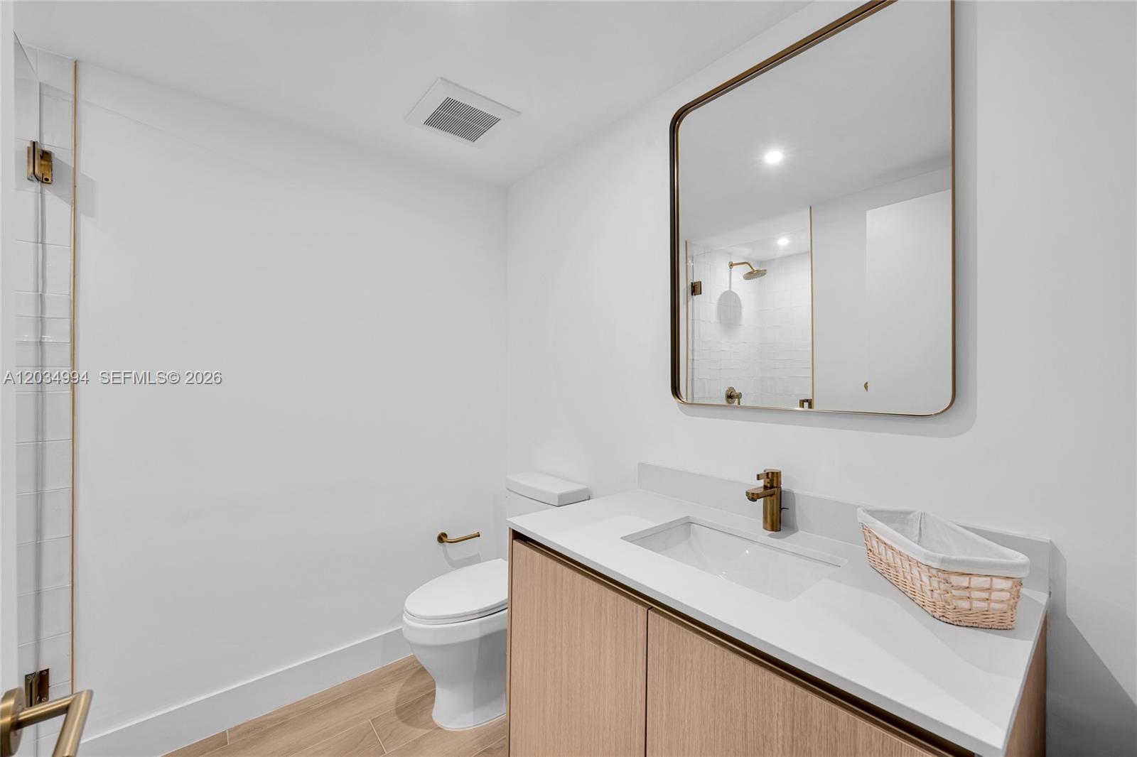 90 NE 32nd Street