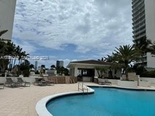3000 Island Boulevard