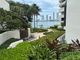 3000 Island Boulevard