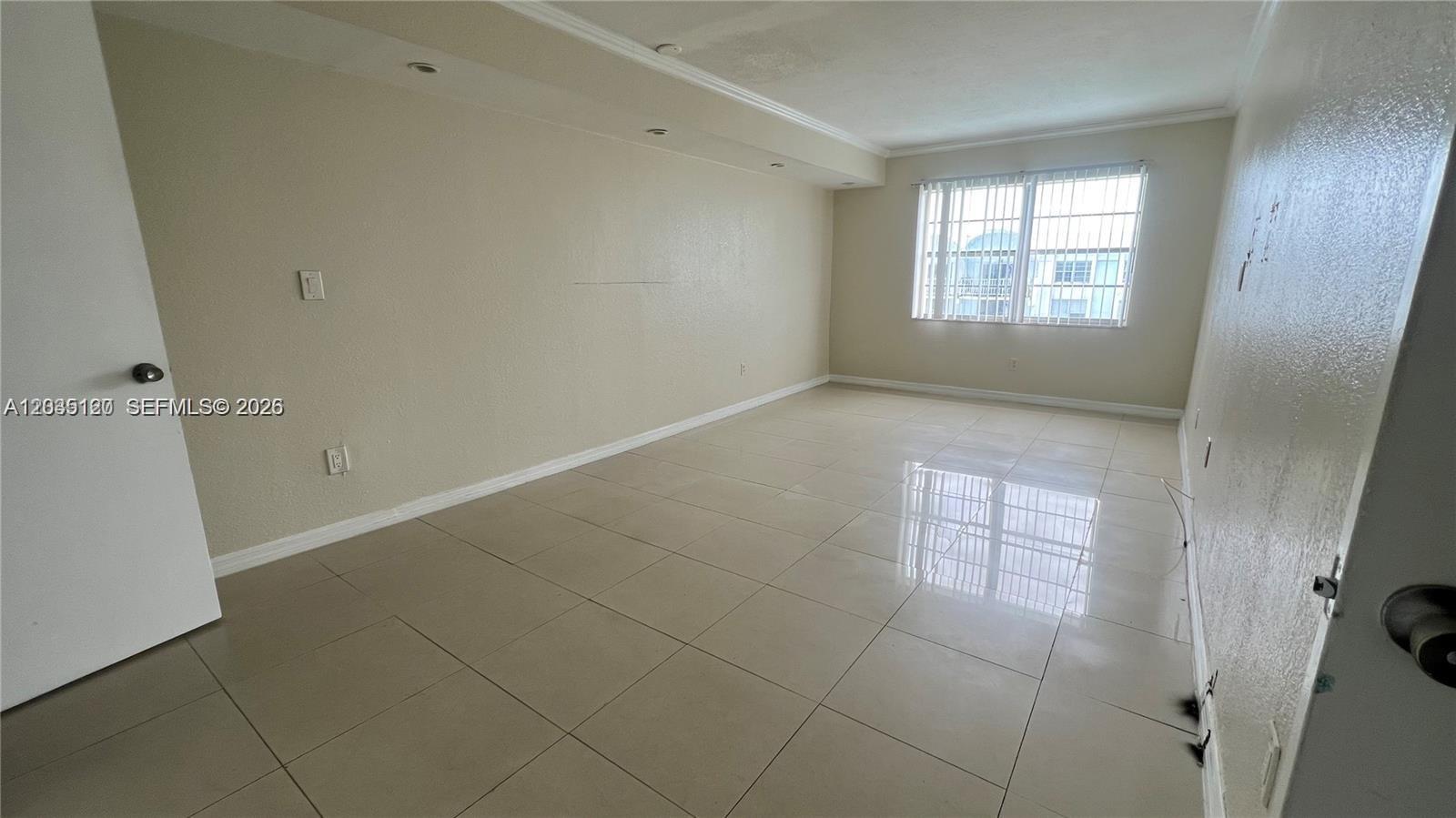 486 NW 165th St Road