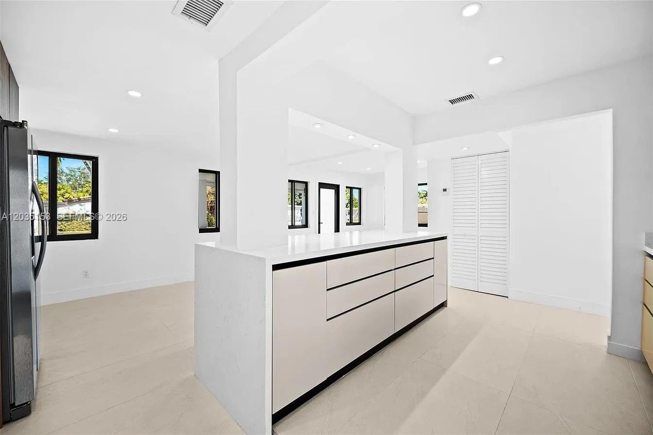 10000 SW 43rd Street