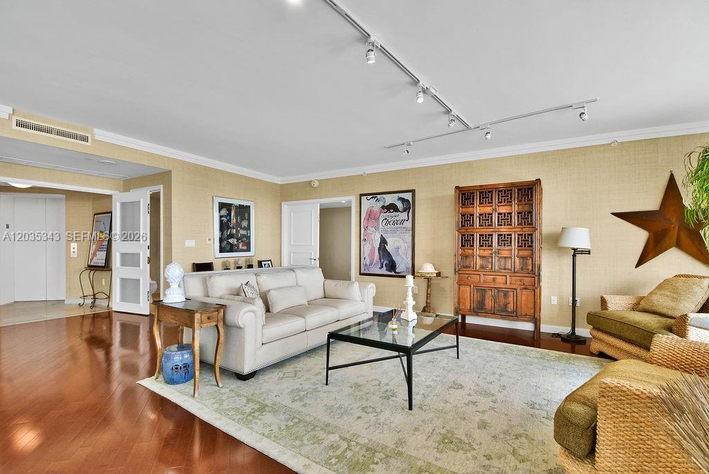 19955 NE 38th Court