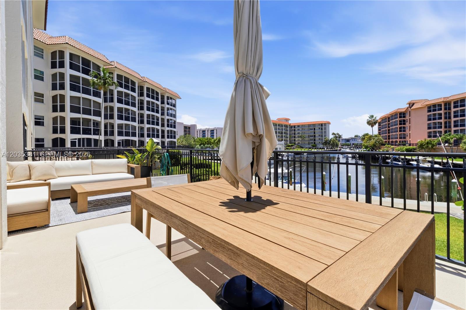 2871 N Ocean Boulevard
