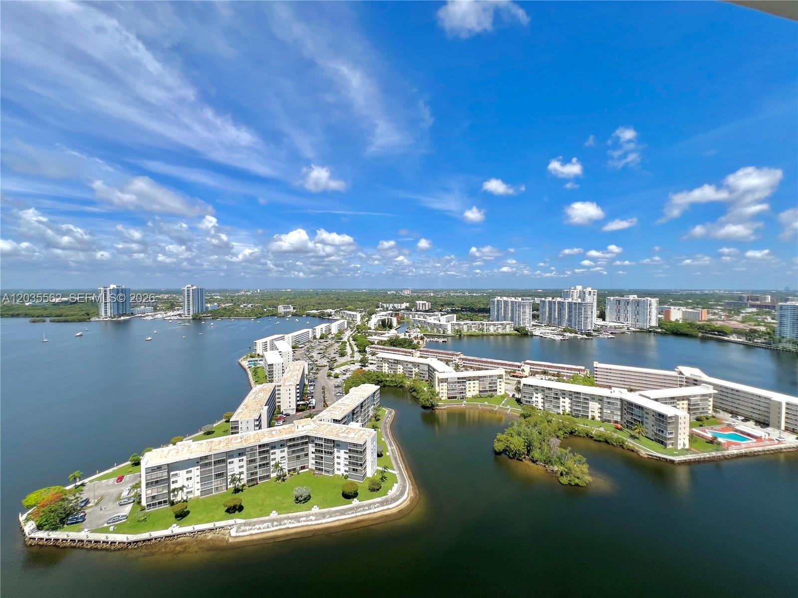 1000 W Island Boulevard