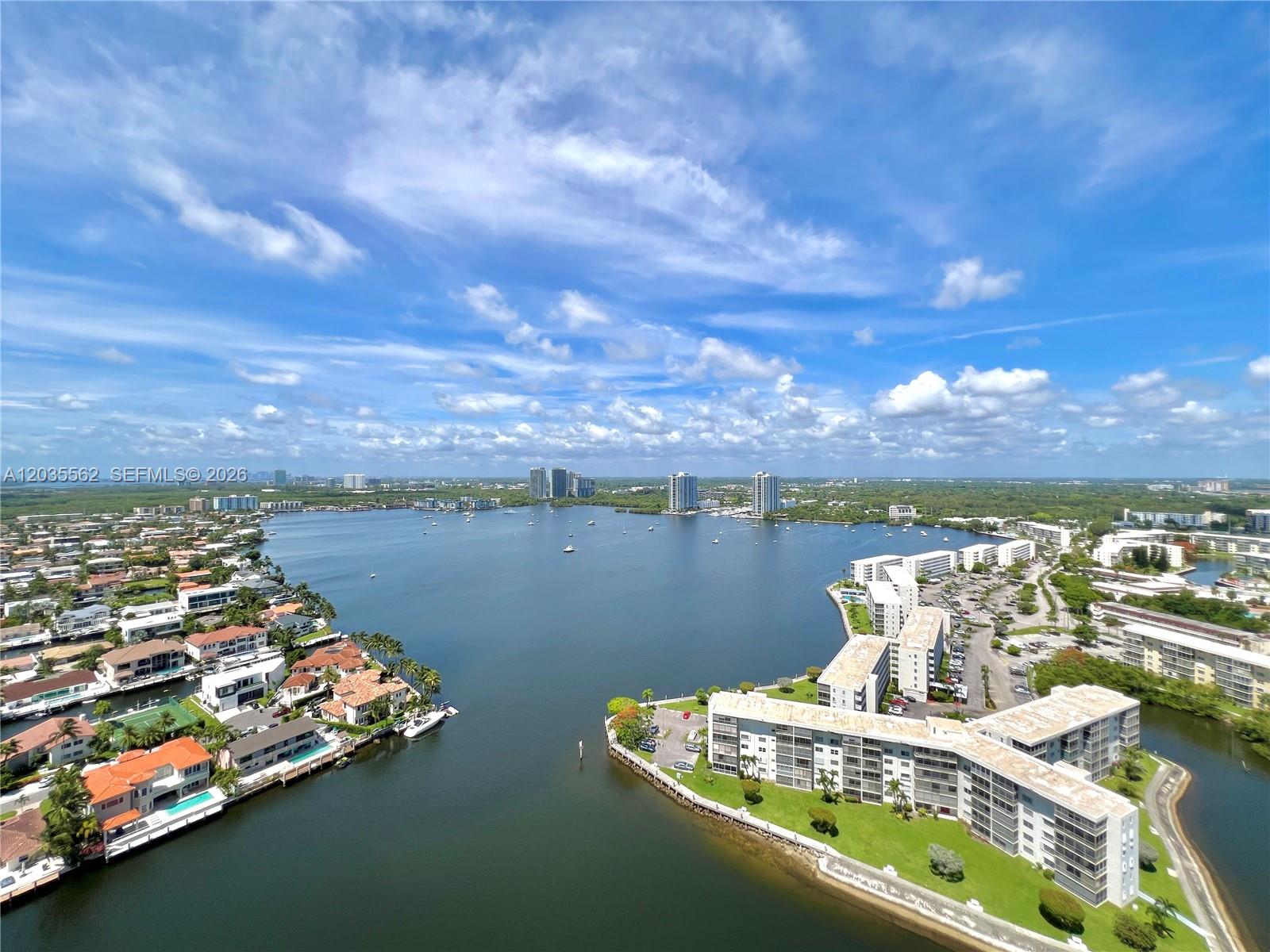 1000 W Island Boulevard
