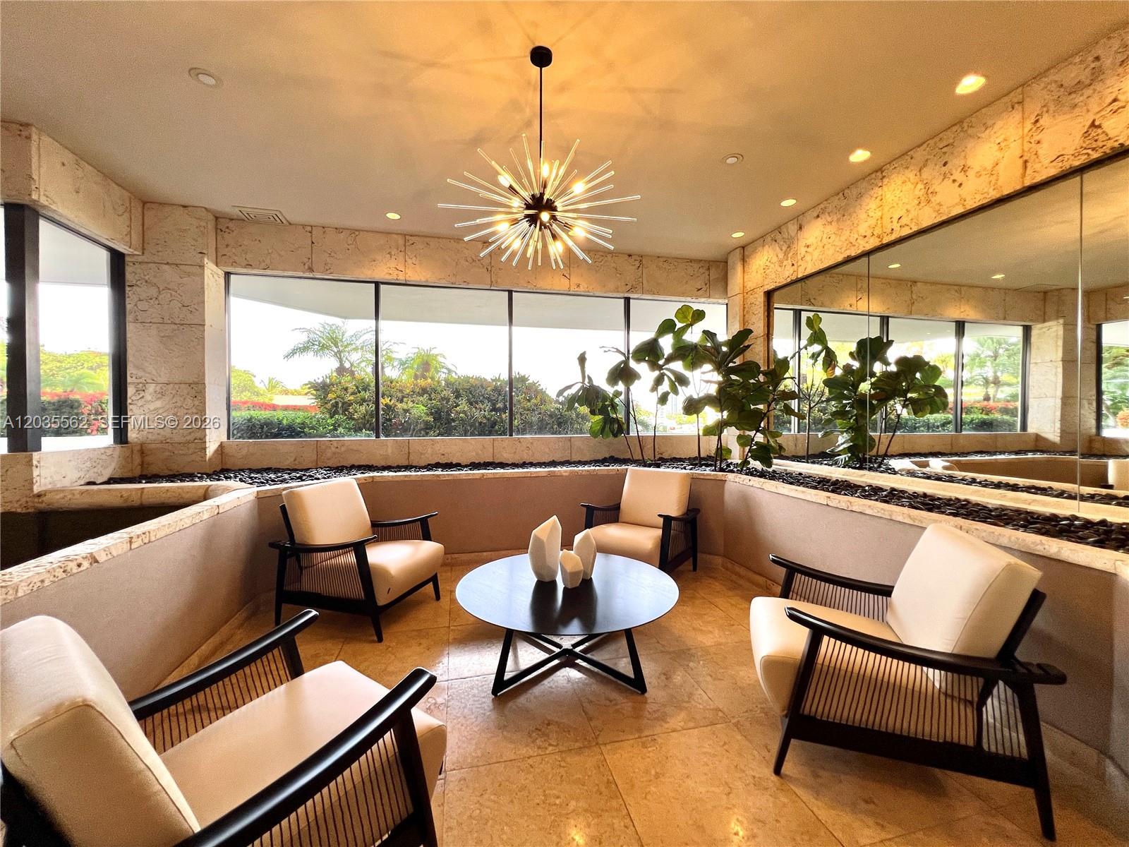 1000 W Island Boulevard