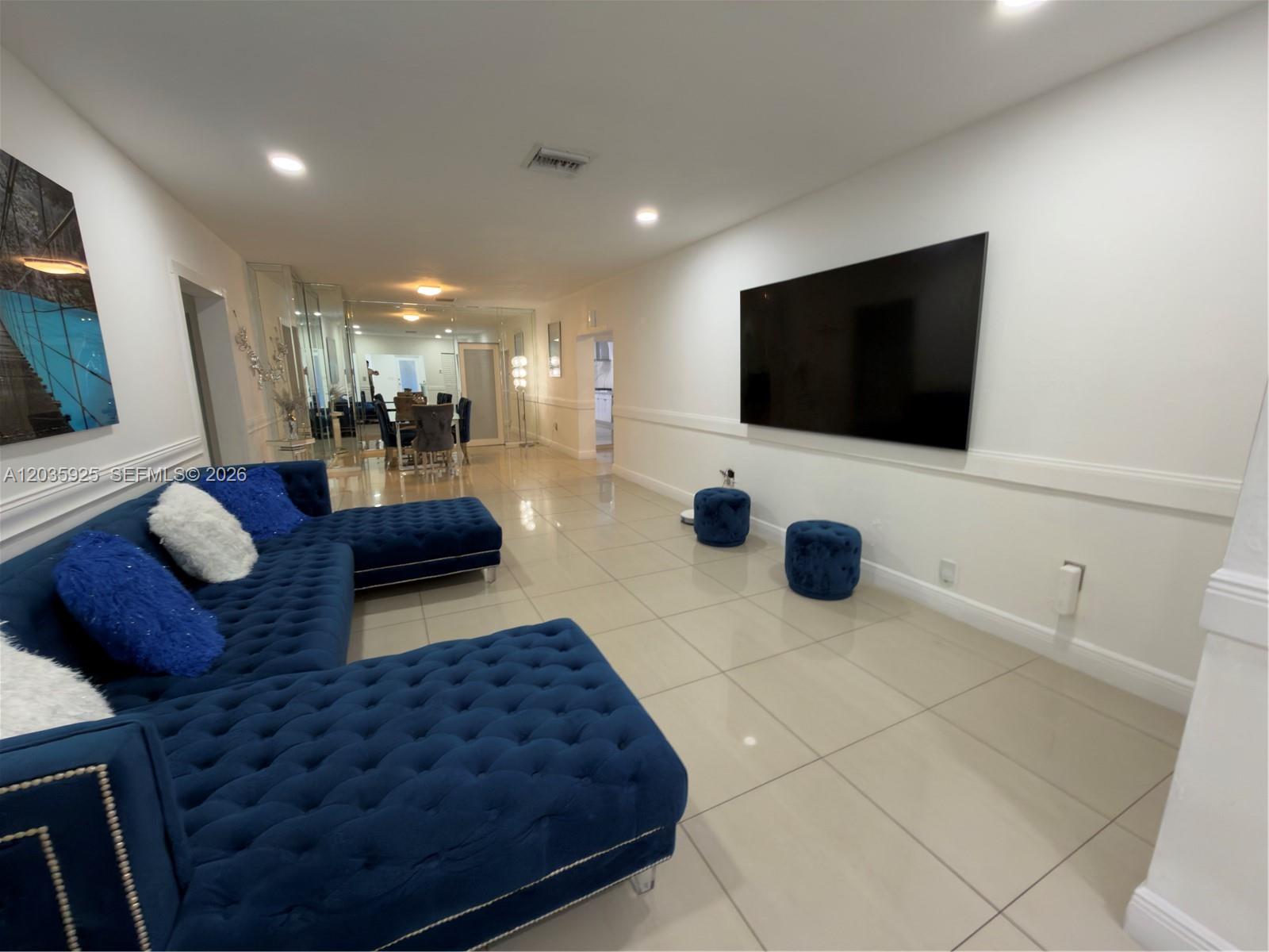224 E 42nd Street