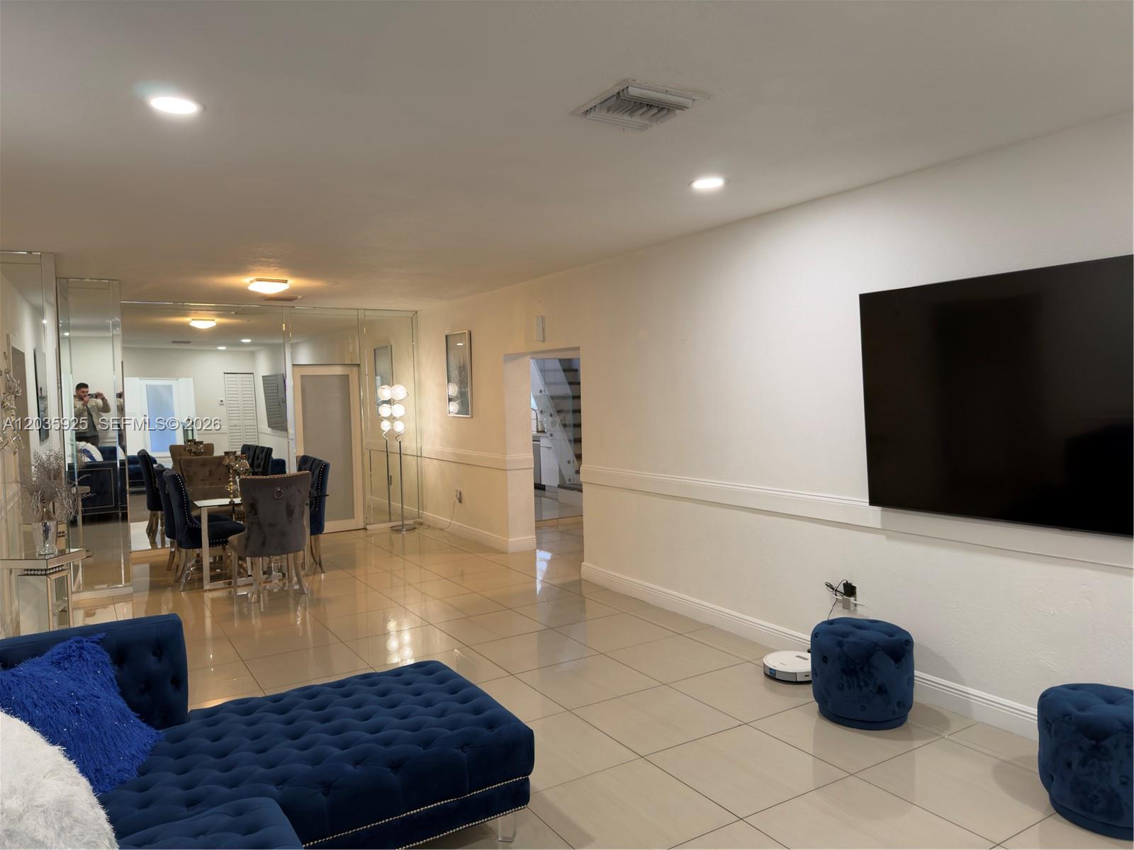 224 E 42nd Street