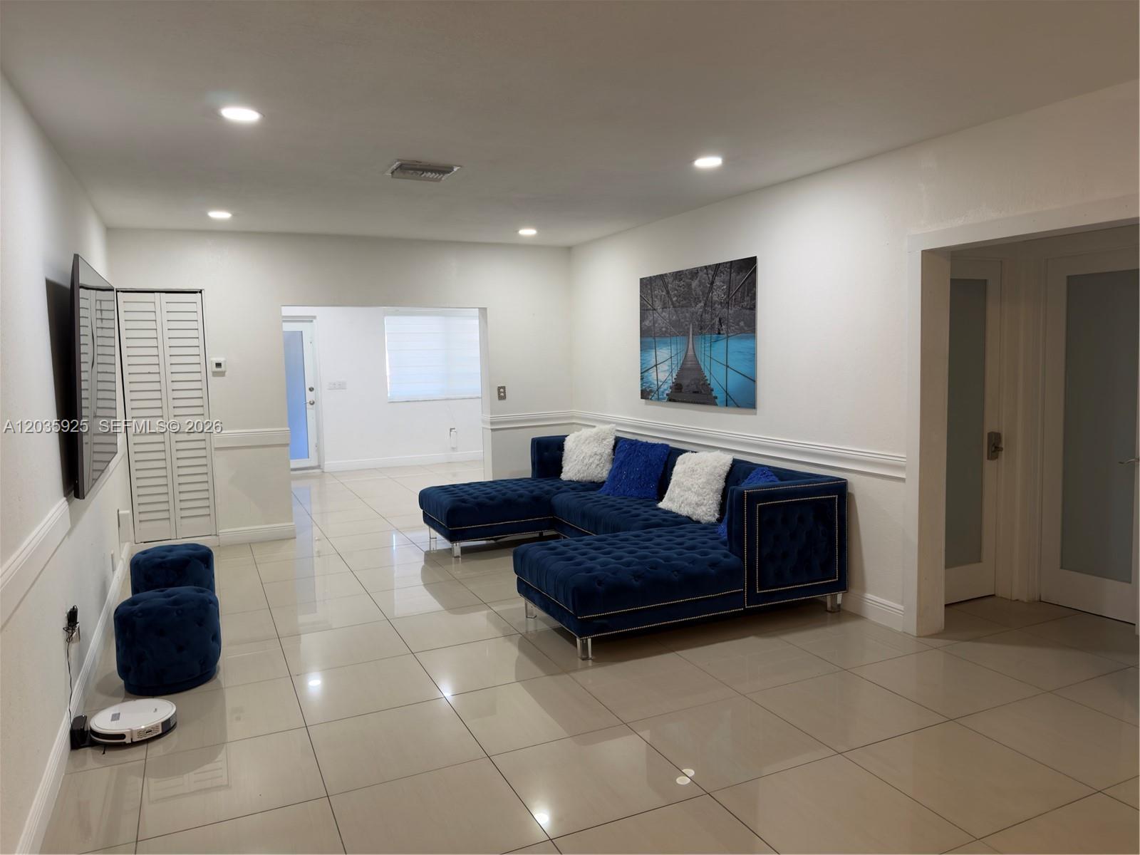 224 E 42nd Street