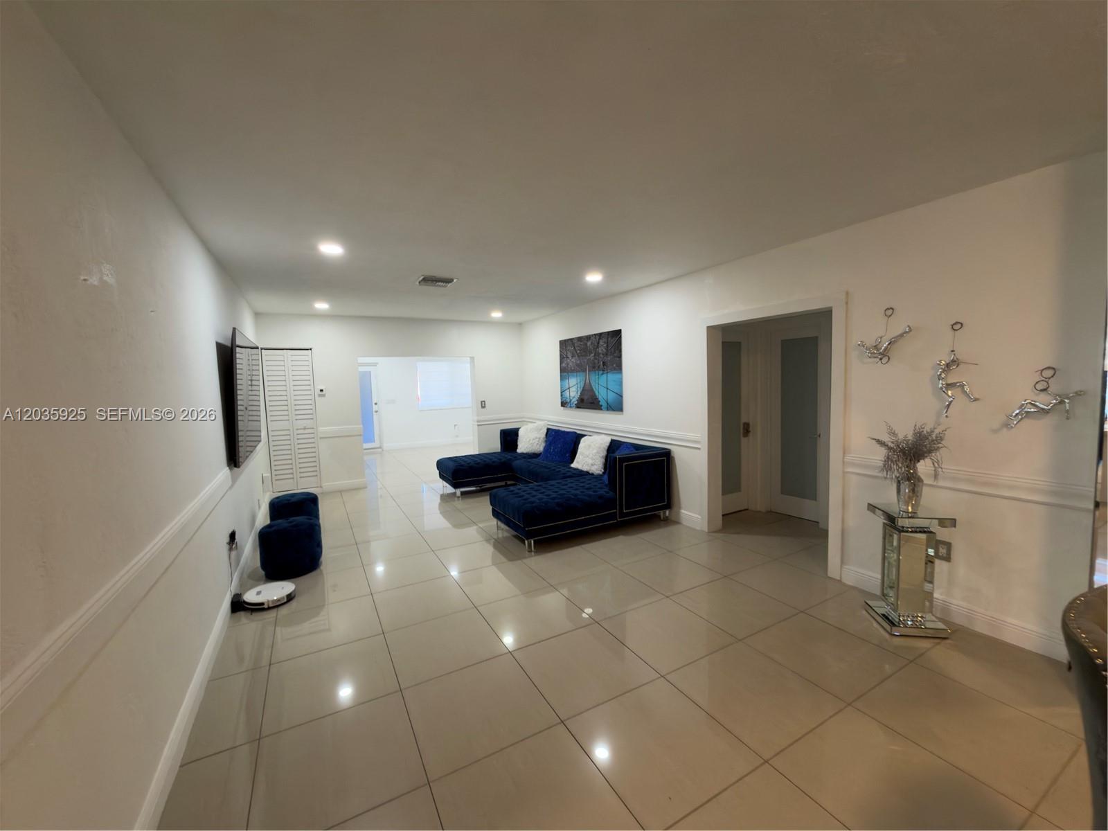 224 E 42nd Street