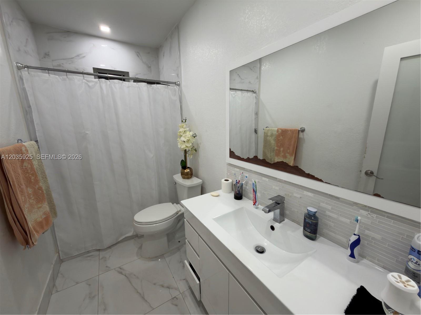 224 E 42nd Street