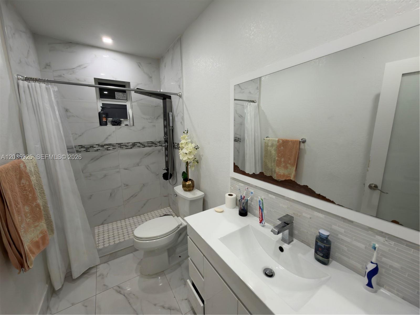 224 E 42nd Street