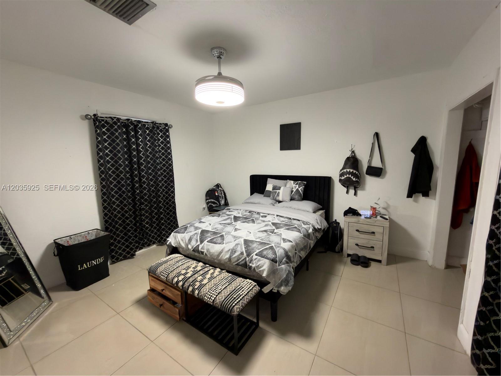 224 E 42nd Street