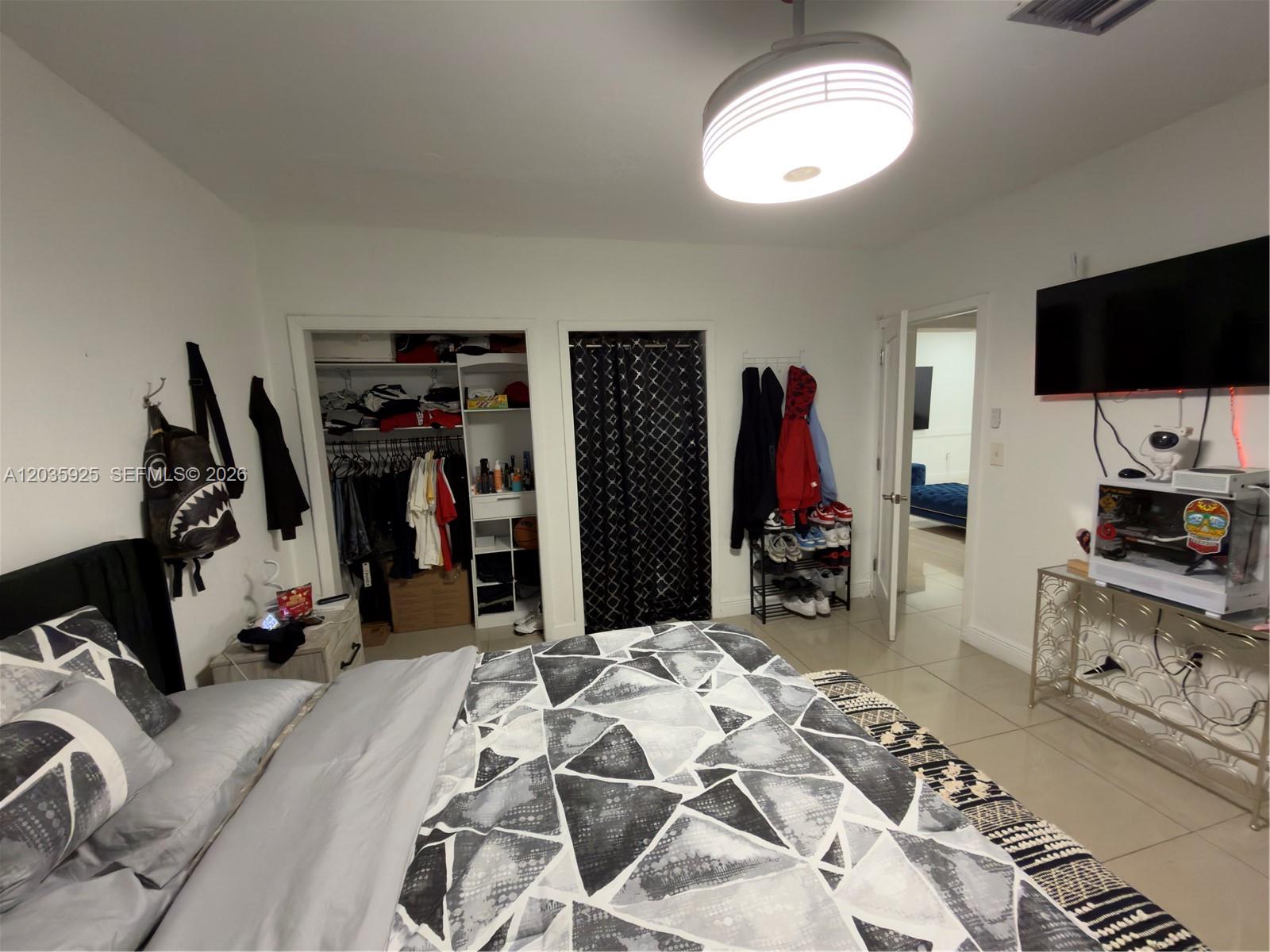 224 E 42nd Street
