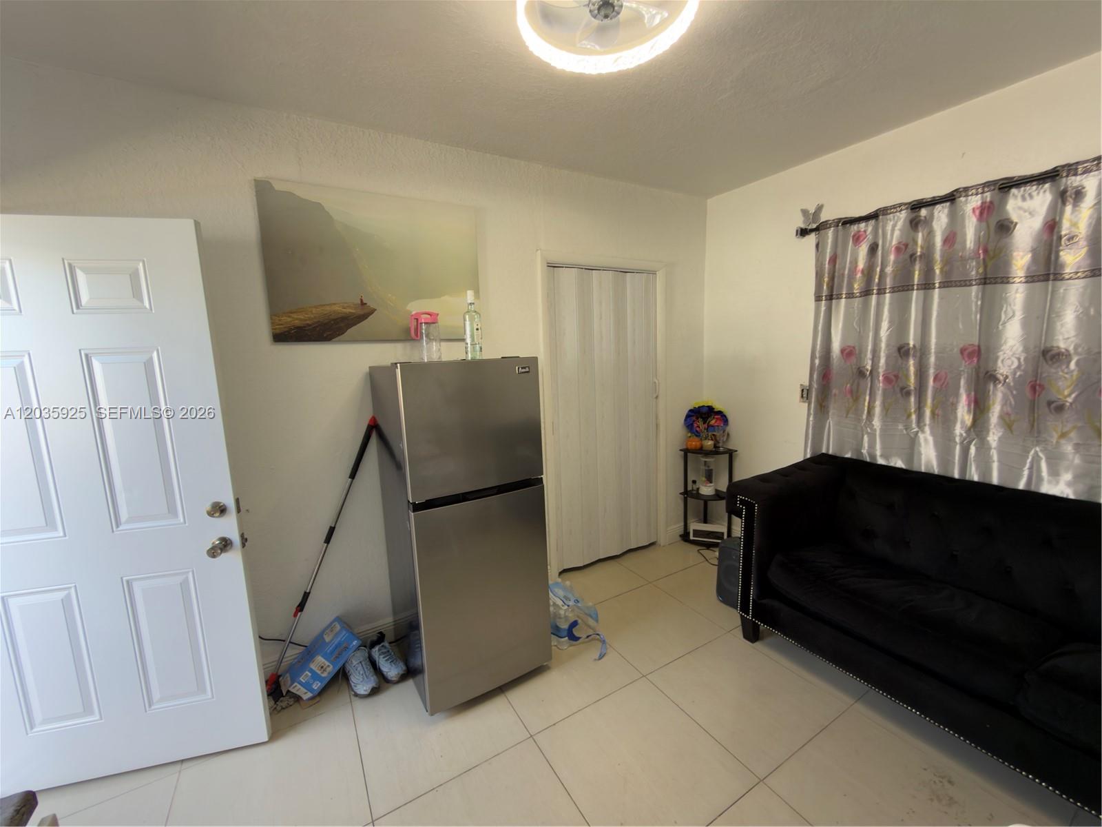 224 E 42nd Street