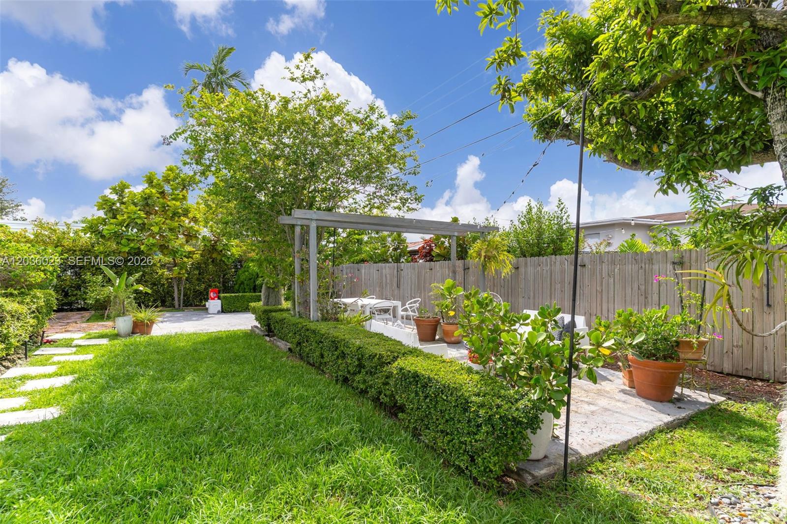 8281 SW 27th Lane