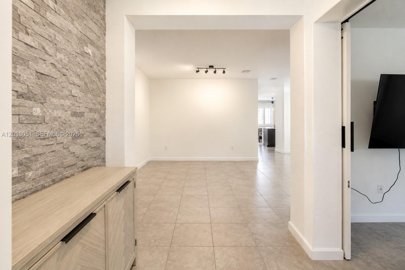 2450 SE 1st Street