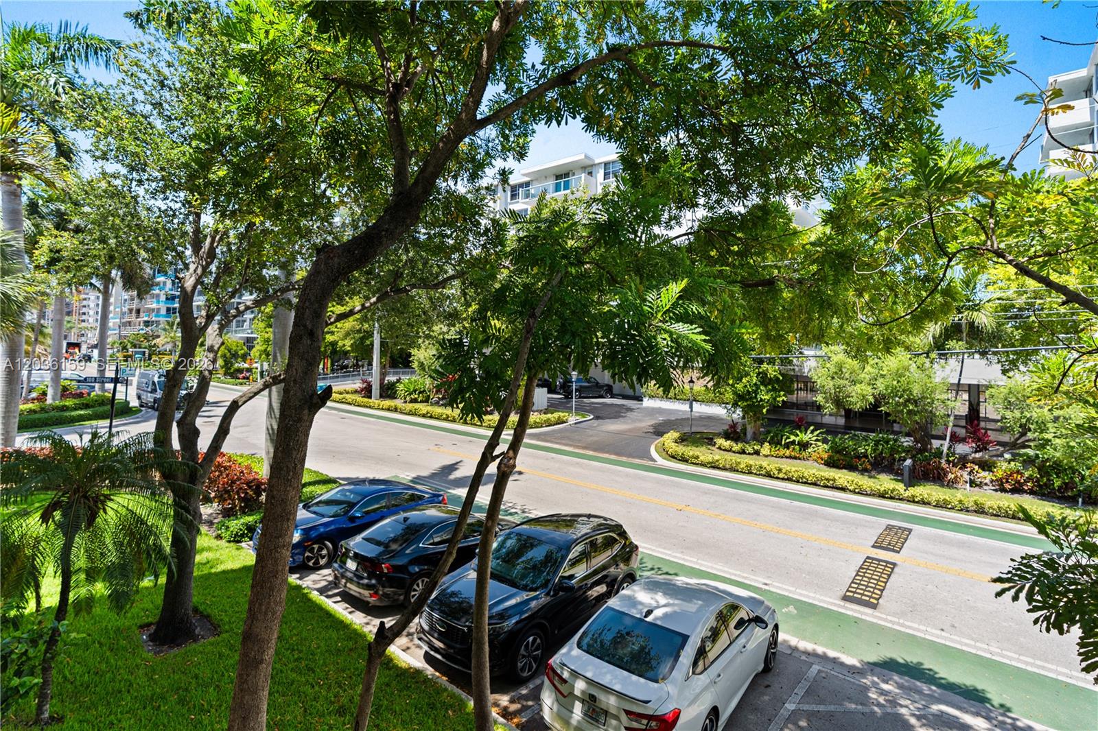 10001 W Bay Harbor Drive