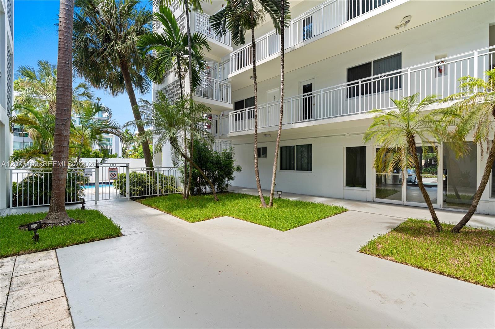 10001 W Bay Harbor Drive
