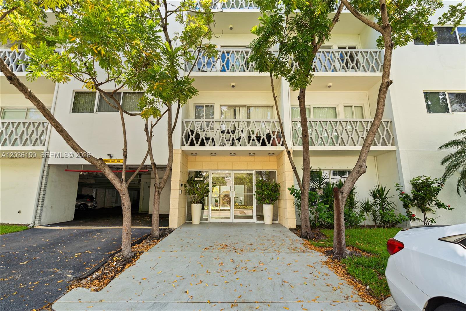 10001 W Bay Harbor Drive