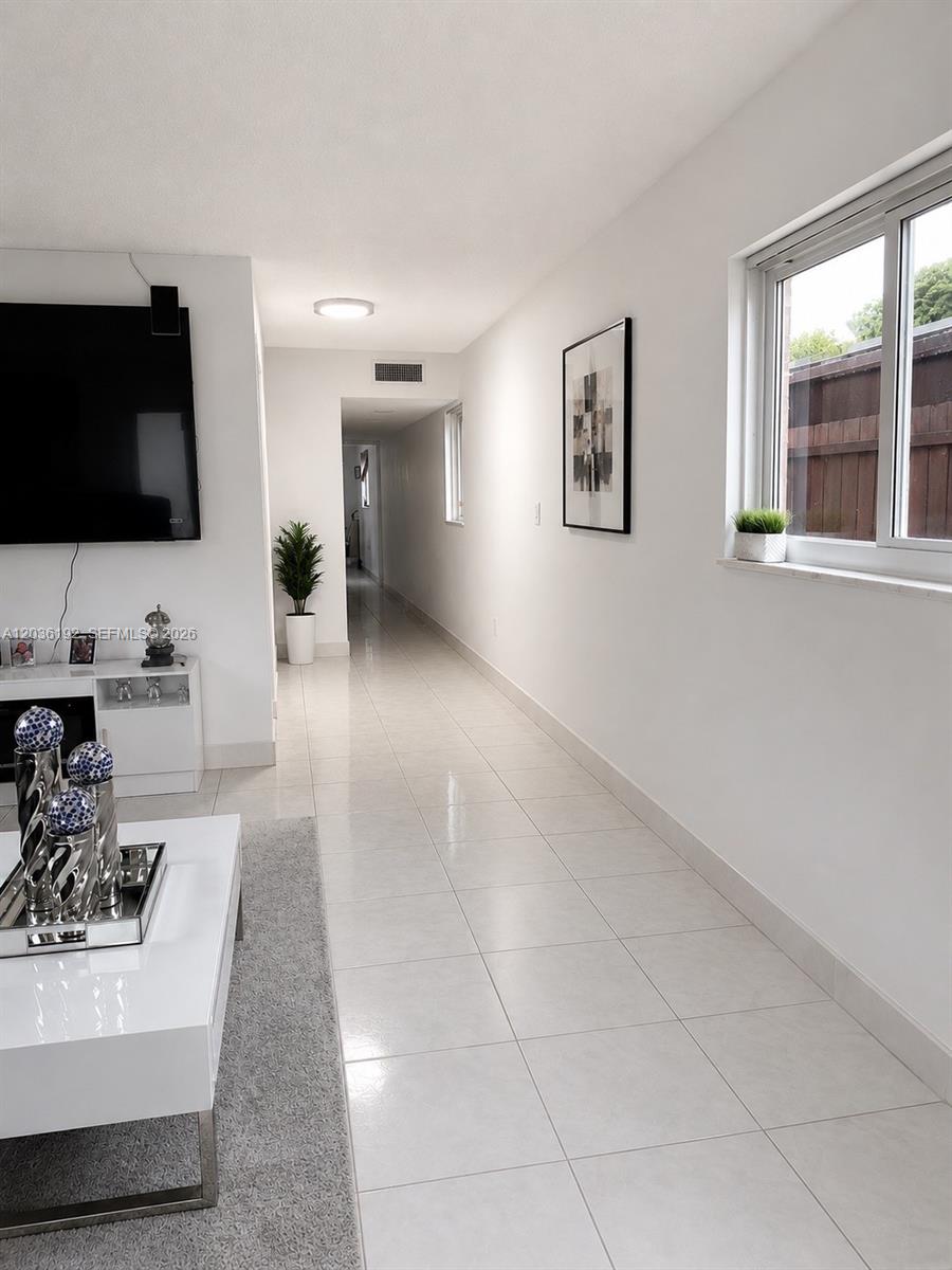380 W 45th Street