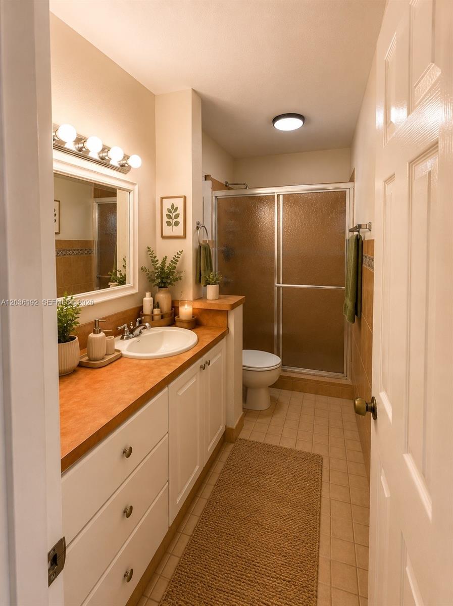 380 W 45th Street