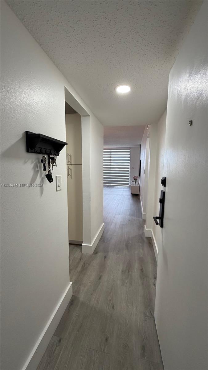 1825 W 44th Place
