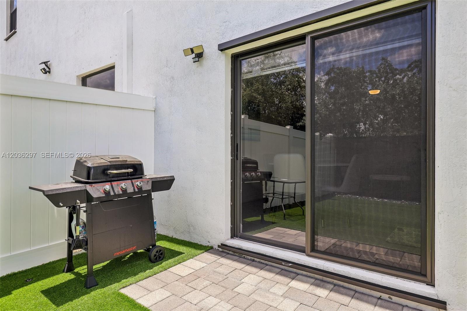 592 NW 203rd Terrace