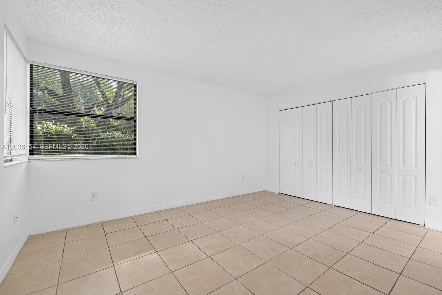 1055 N Franklin Avenue