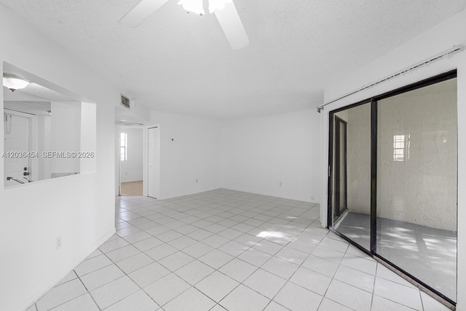 1055 N Franklin Avenue