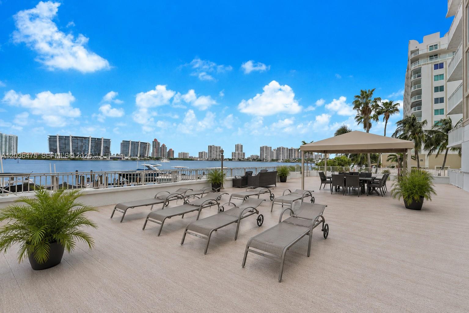 18000 N Bay Road