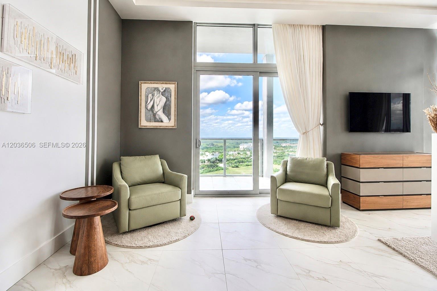 2000 Metropica Way