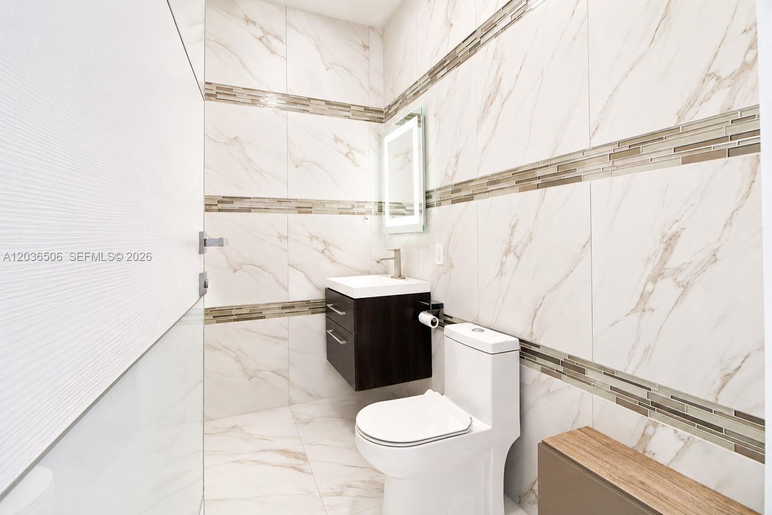 2000 Metropica Way