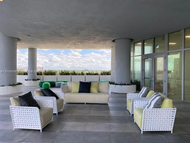 2000 Metropica Way