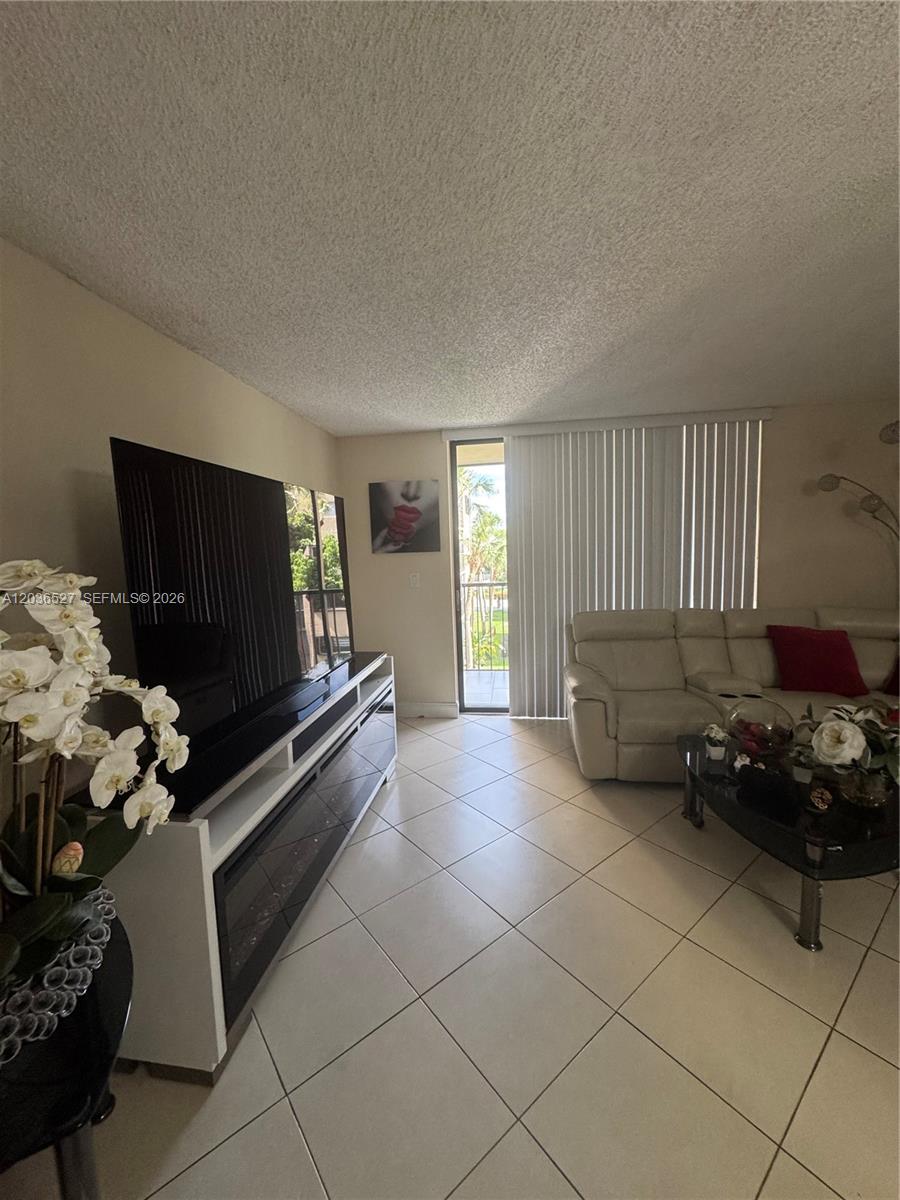 8625 NW 8th Street