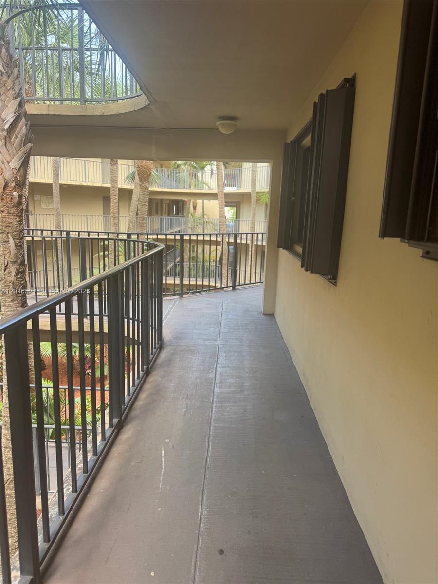 8625 NW 8th Street