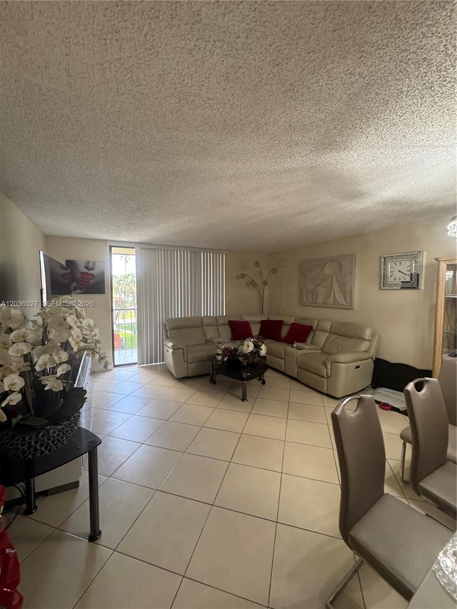 8625 NW 8th Street